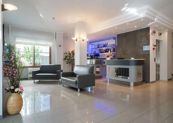 Cristina فندق ريميني